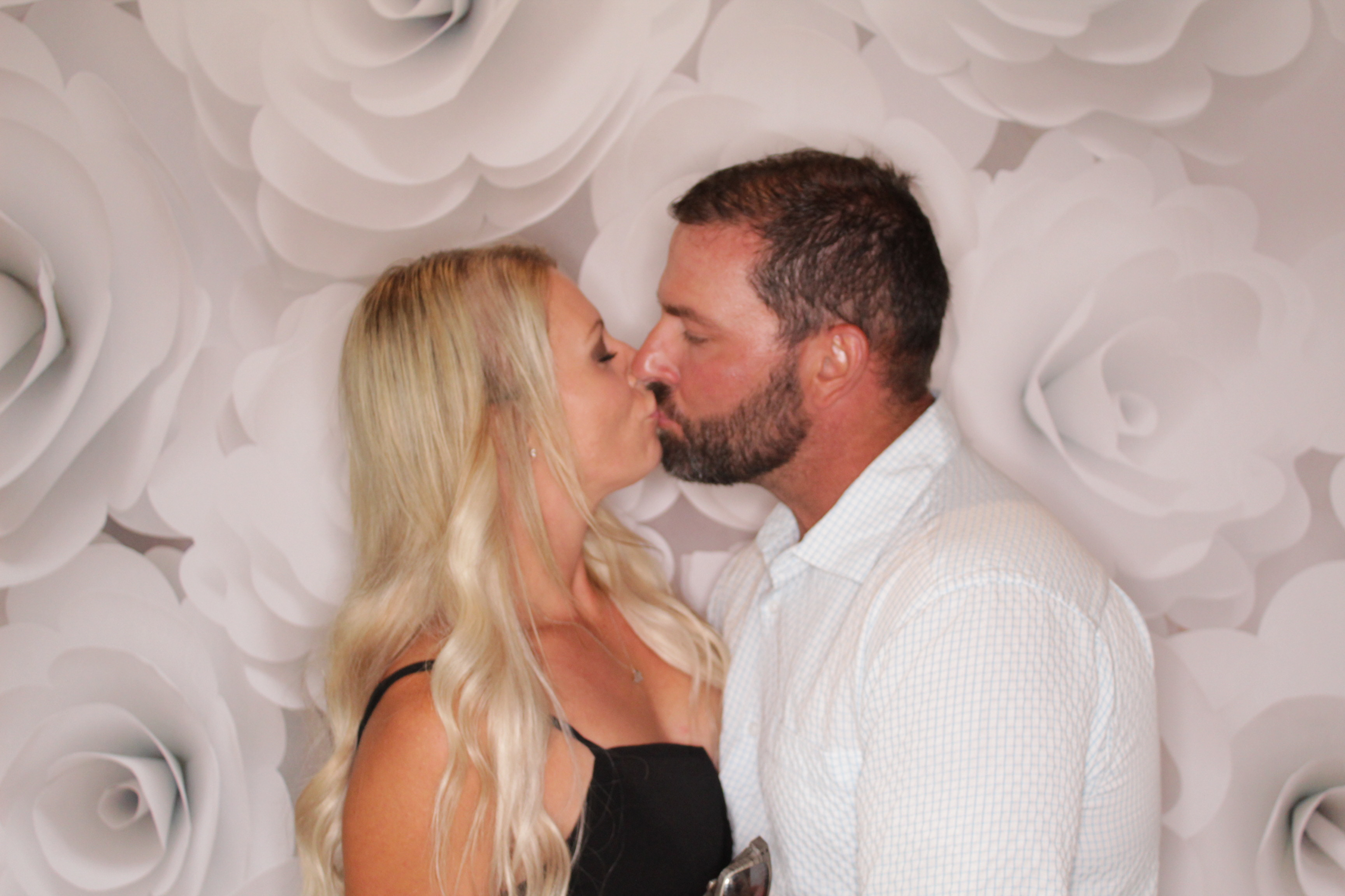 McKenzie & Ryan's Wedding | View more photos from the event at gallery.photoboothbillings.com/u/PhotoBoothBillings/McKenzie-Ryans-Wedding